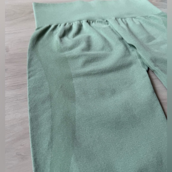 Mint Green High-Waisted Leggings - Picture 6 of 12